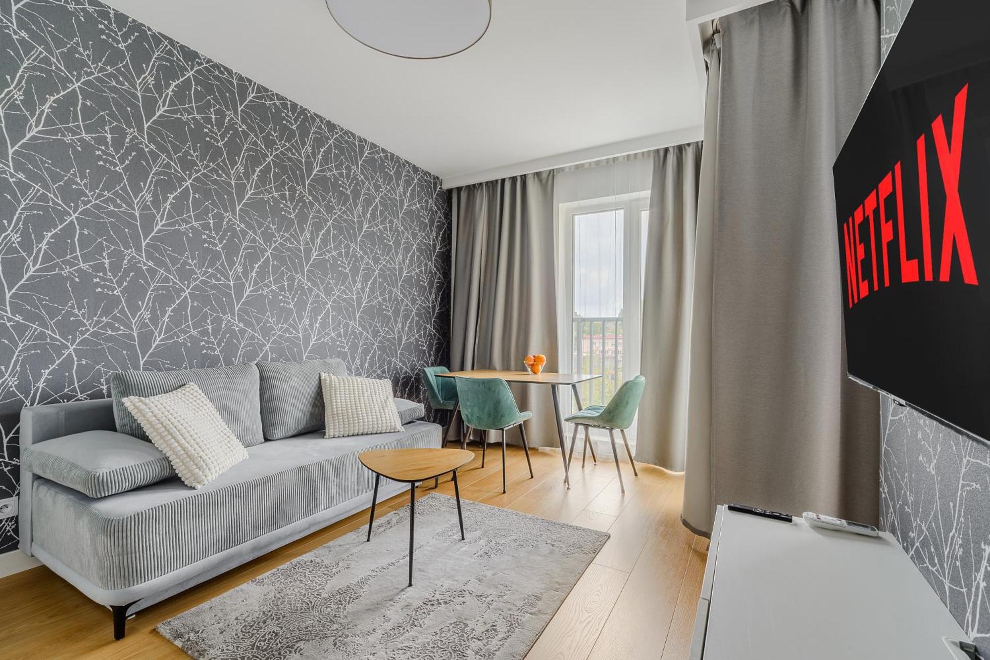 Cozy Family Apartments With Balcony Near Zlote Tarasy Варшава Екстер'єр фото
