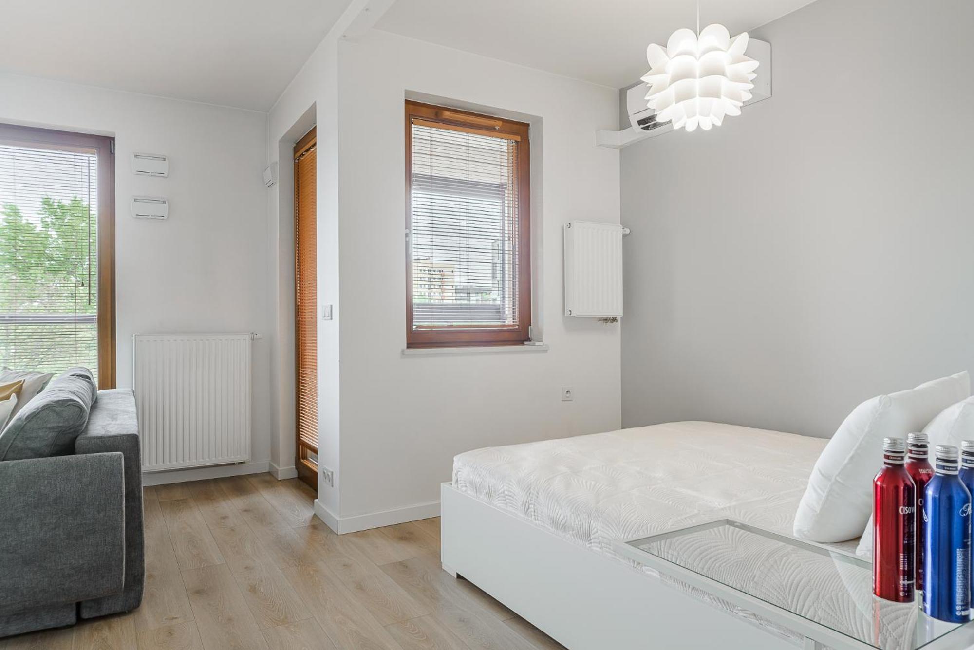 Cozy Family Apartments With Balcony Near Zlote Tarasy Варшава Екстер'єр фото