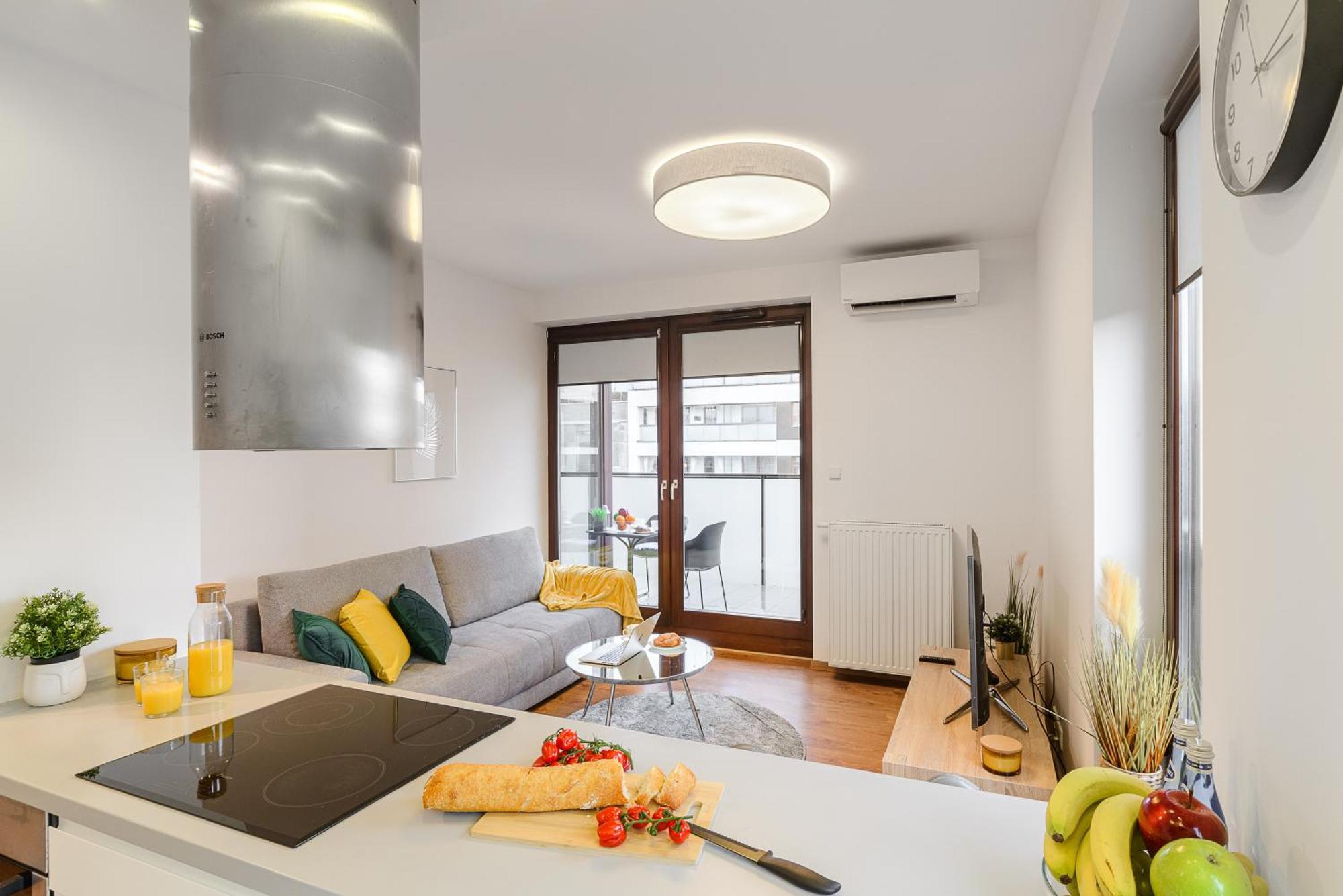 Cozy Family Apartments With Balcony Near Zlote Tarasy Варшава Екстер'єр фото